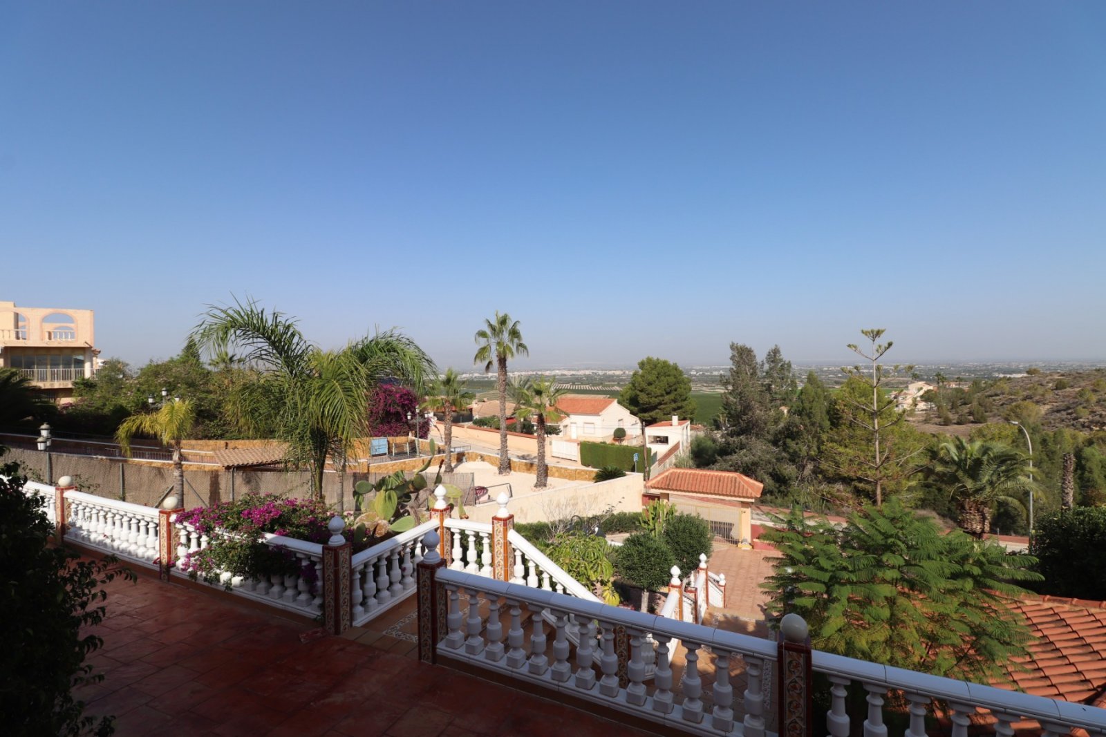 Luxusvilla mit Pool &amp; Traumblick