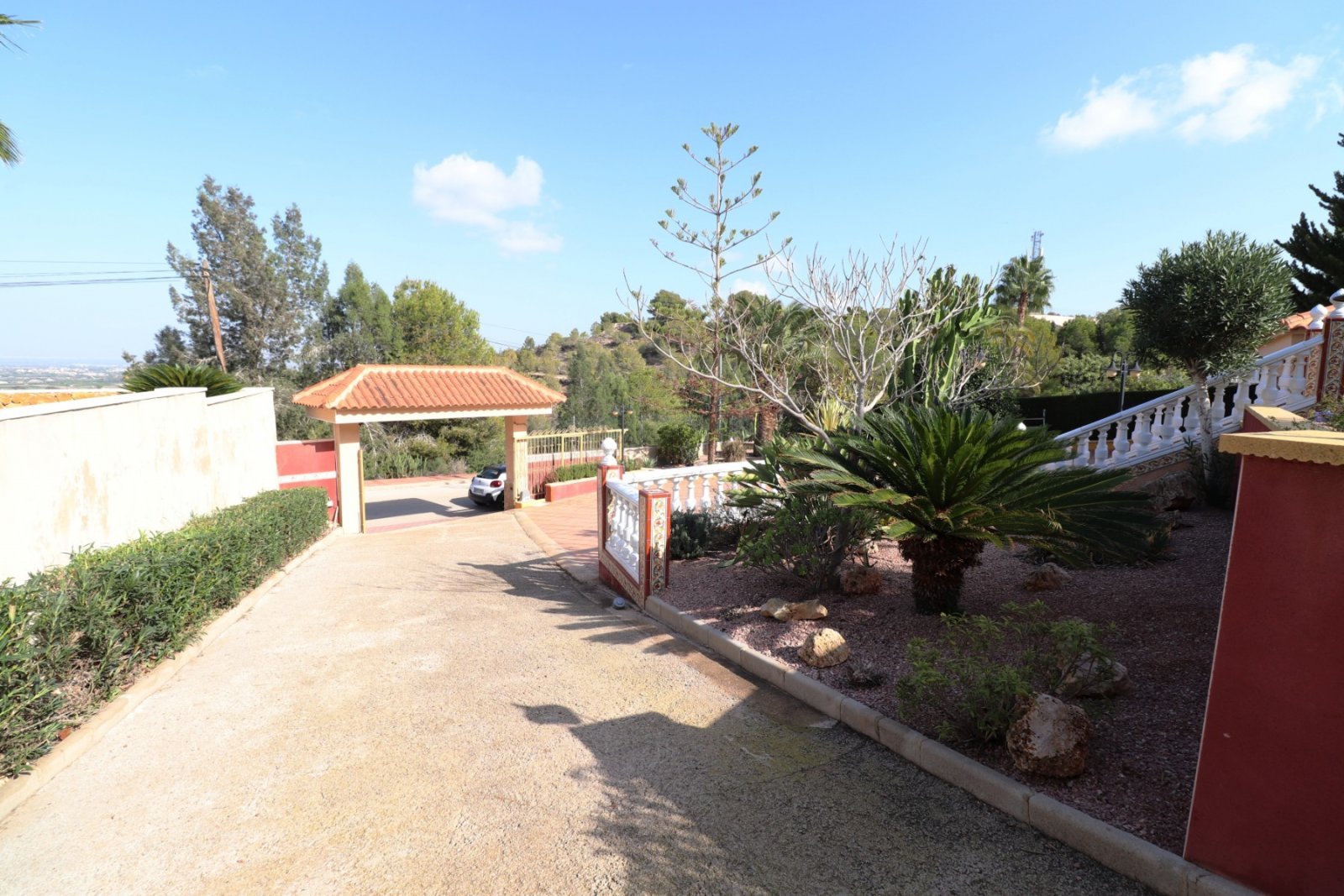 Luxusvilla mit Pool &amp; Traumblick