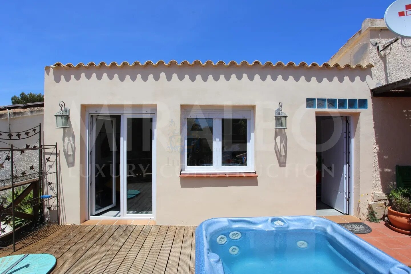 ***Wunderschöne Villa Mirador mit offenem 360-Grad-Blick auf das Meer und den Montgo***