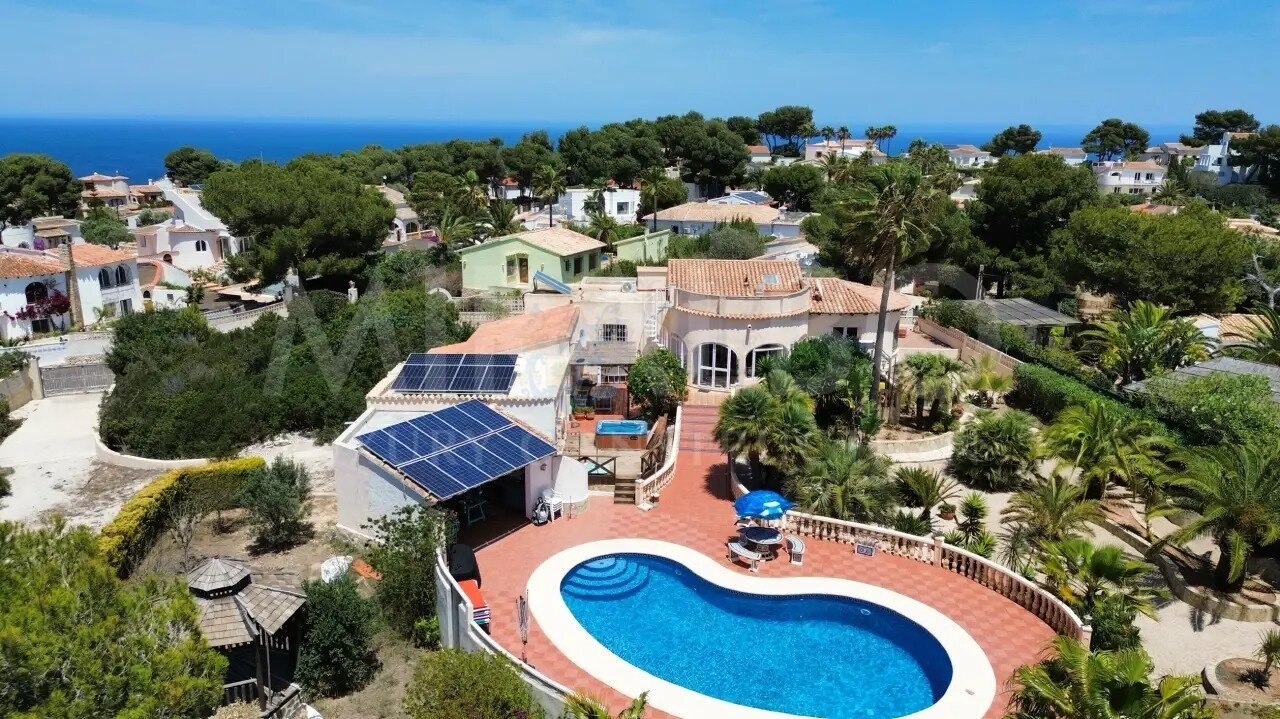 ***Wunderschöne Villa Mirador mit offenem 360-Grad-Blick auf das Meer und den Montgo***