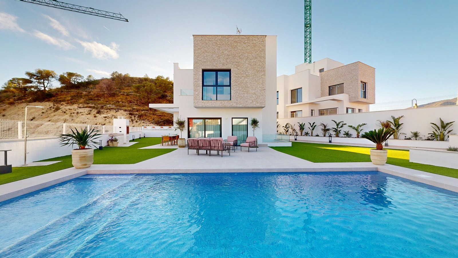 Moderne Villa mit Solarium und Pool