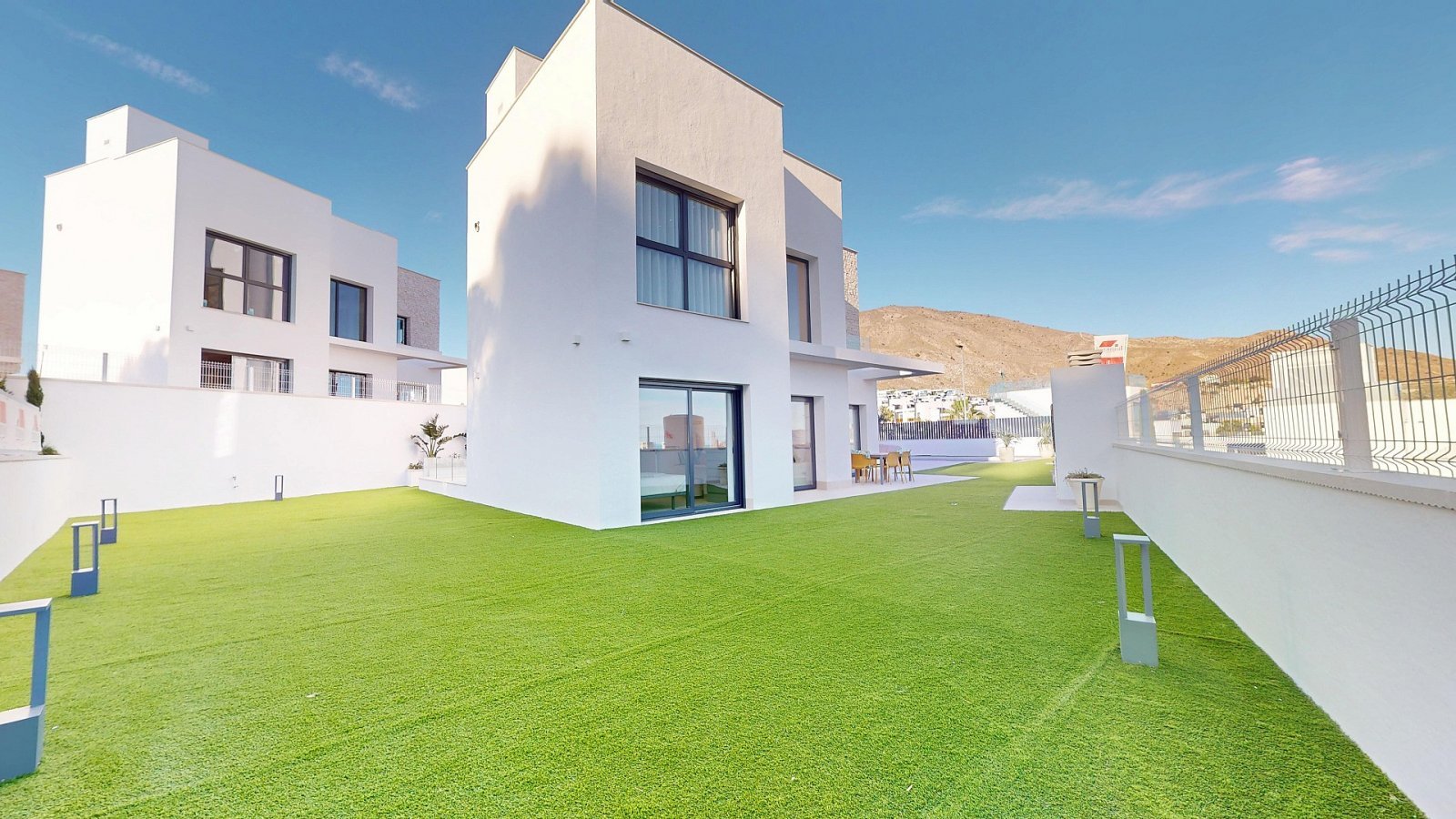 Moderne Villa mit Solarium und Pool