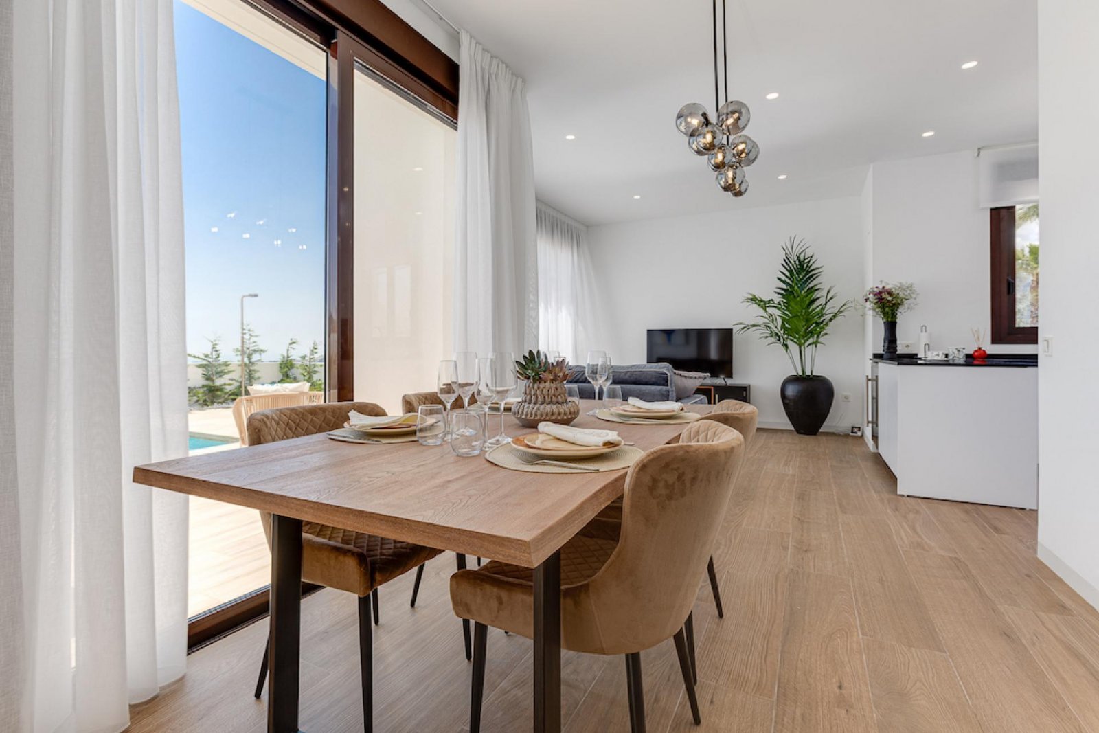 Moderne Villa mit 360° Panorama und Meerblick