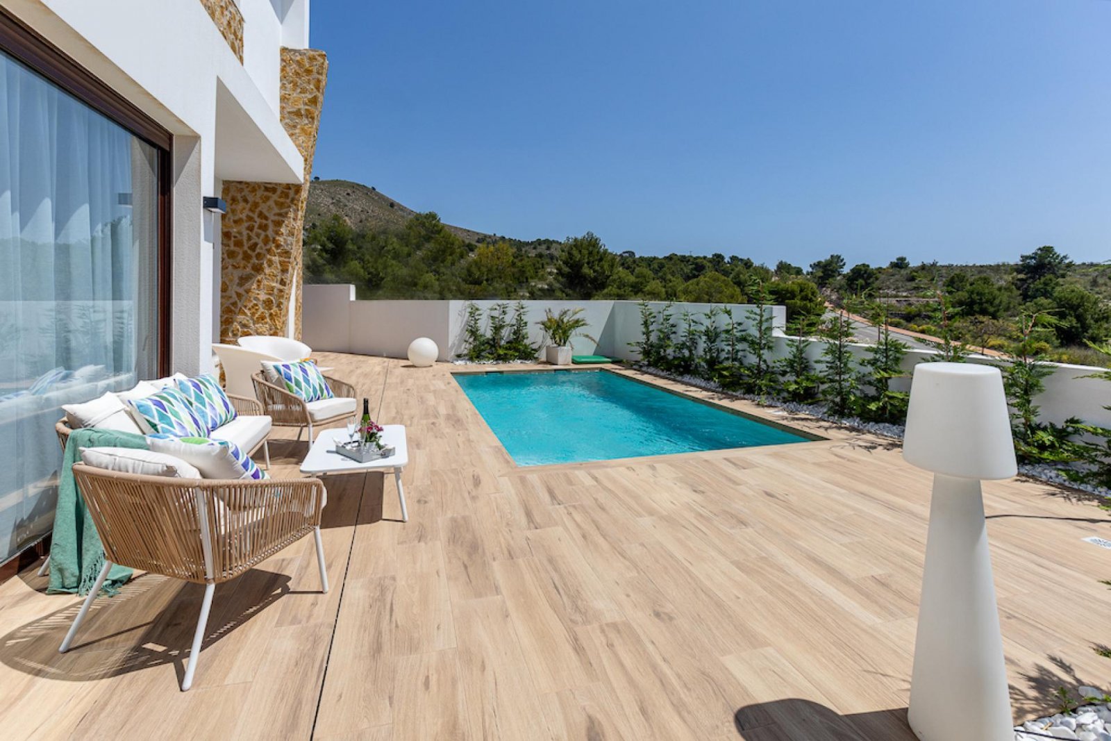 Moderne Villa mit 360° Panorama und Meerblick