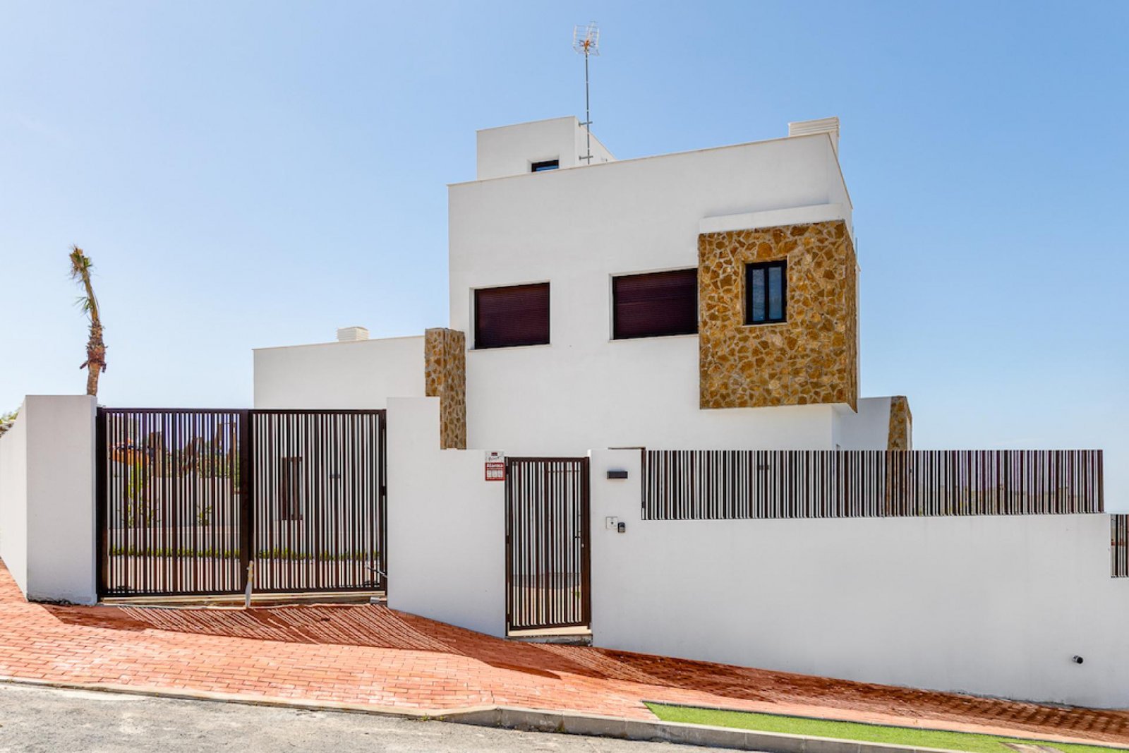 Moderne Villa mit 360° Panorama und Meerblick