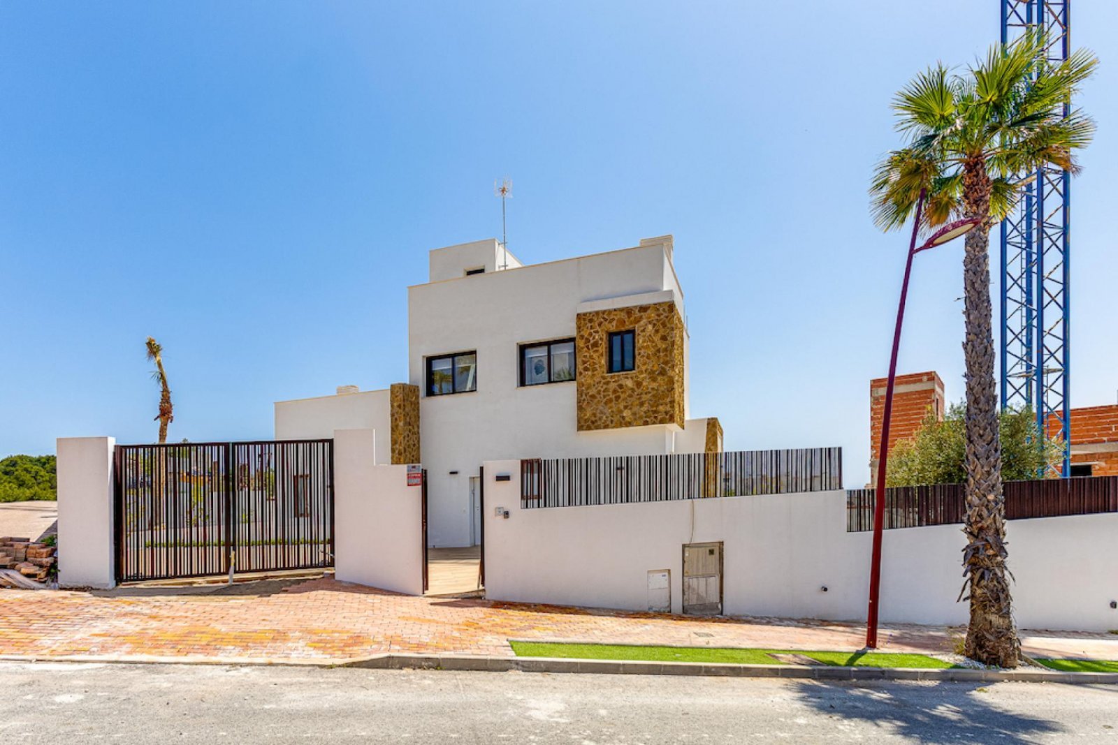 Moderne Villa mit 360° Panorama und Meerblick