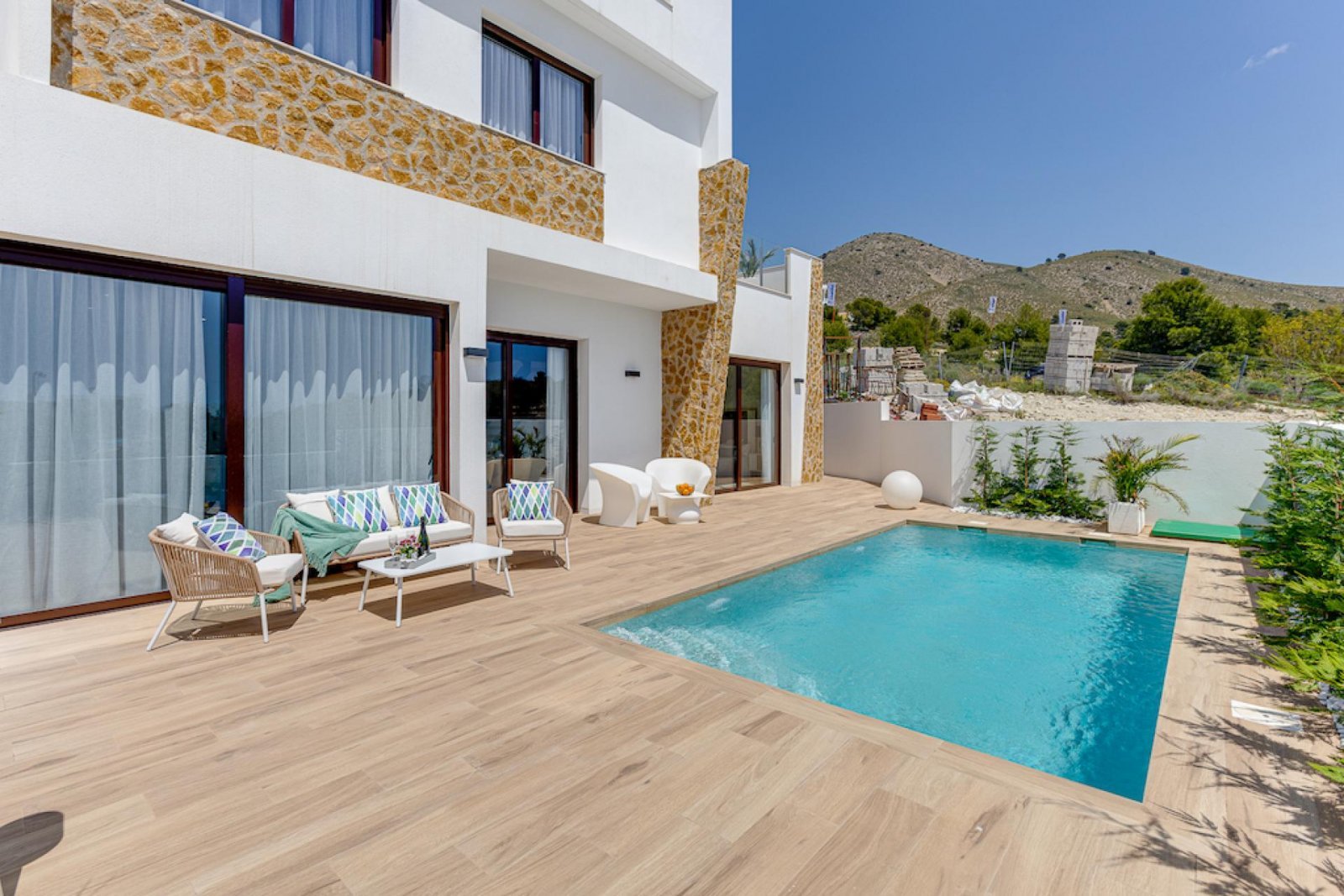 Moderne Villa mit 360° Panorama und Meerblick