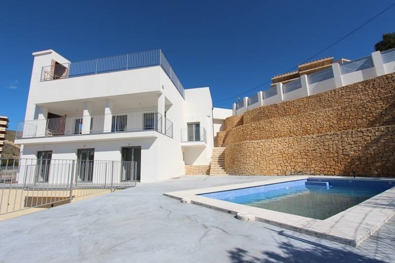 Exklusive Traumvilla mit fantastischem Meerblick, privatem Pool &amp; Aufzug