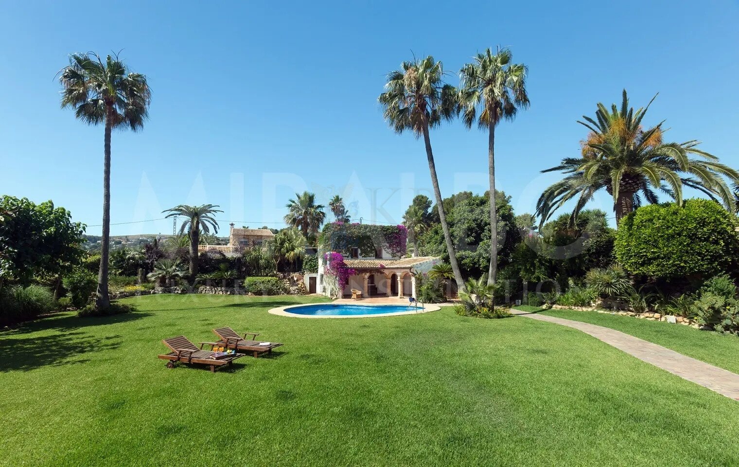 ***Einzigartige Villa La Escondida nur 5 Minuten vom Arenal von Jávea entfernt***