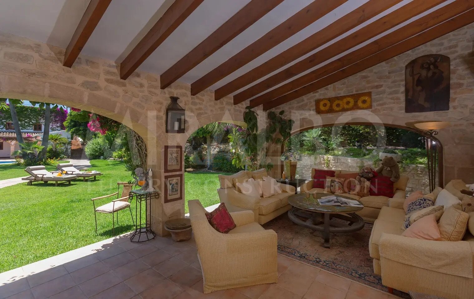 ***Einzigartige Villa La Escondida nur 5 Minuten vom Arenal von Jávea entfernt***