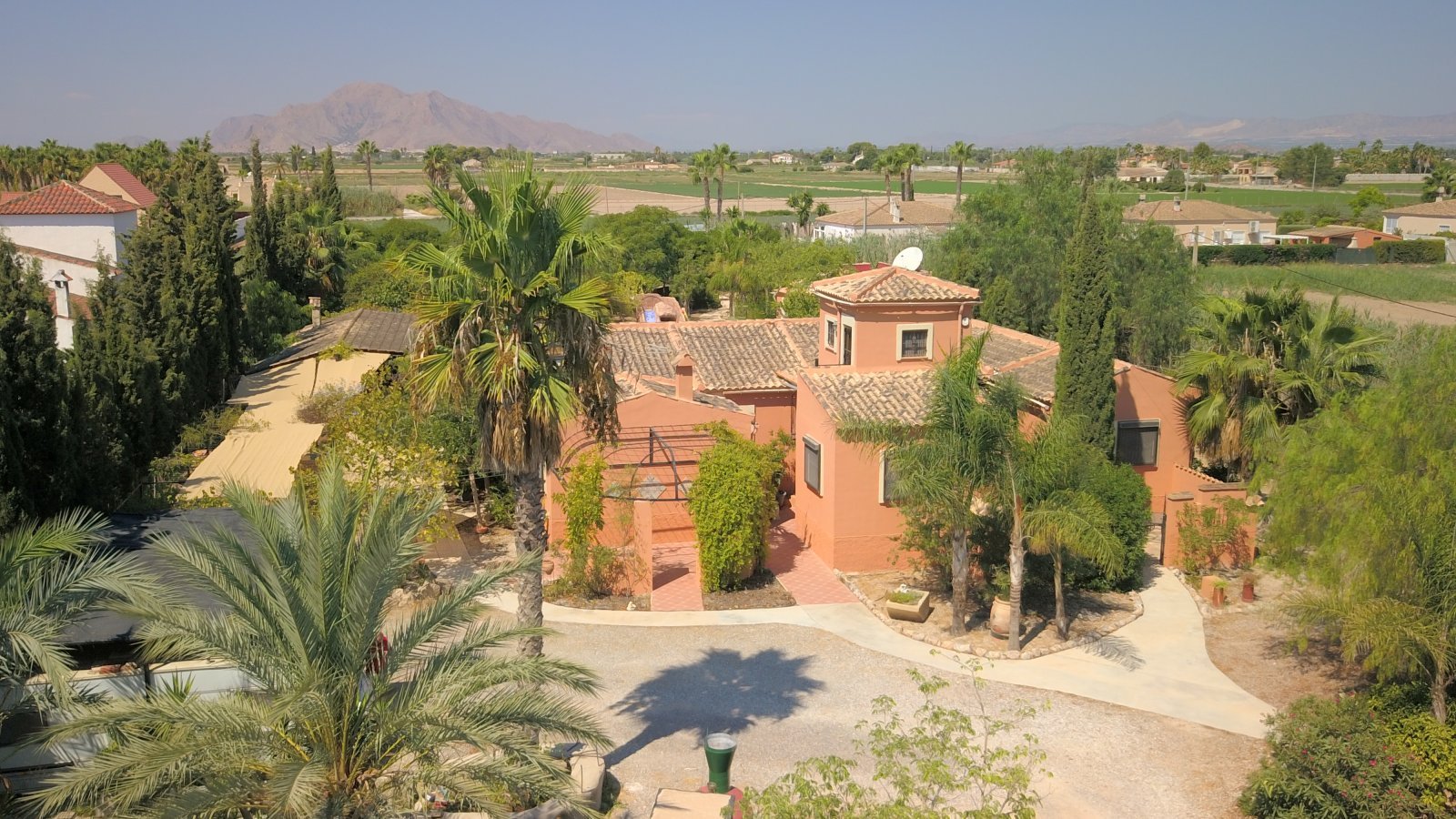Exklusive Landresidenz mit Pool, BBQ-Bereich und herrlichen Ausblicken
