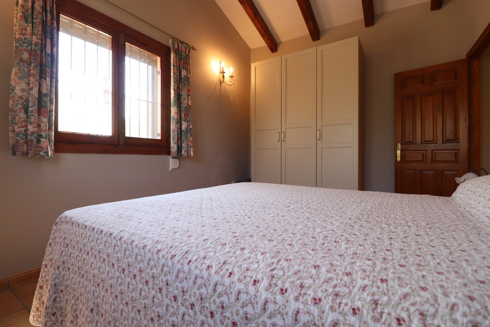 Exklusive Landresidenz mit Pool, BBQ-Bereich und herrlichen Ausblicken