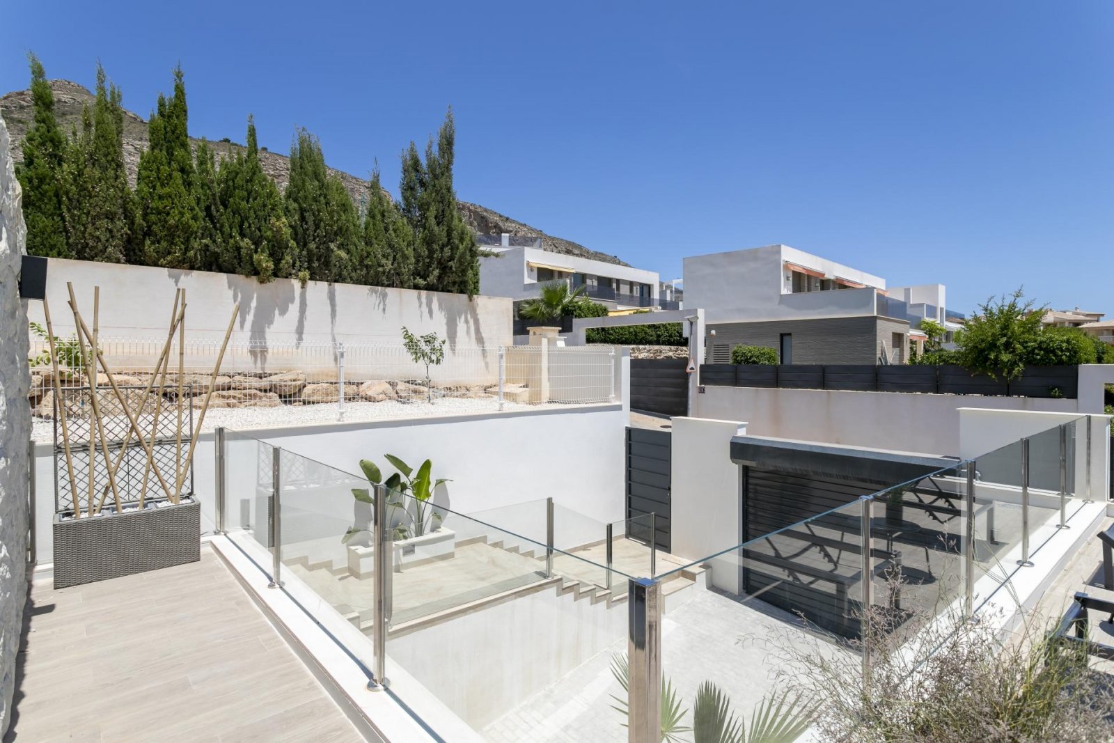 Luxusvilla mit Privatpool & Meerblick