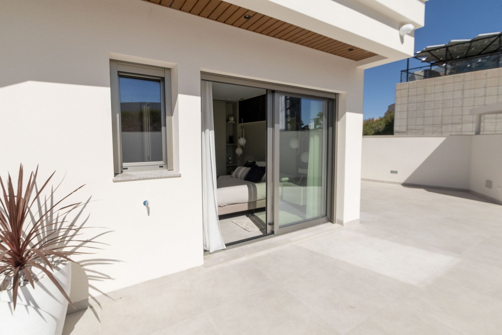 Villa mit Terrassen, Pool und spektakulärem Ausblick