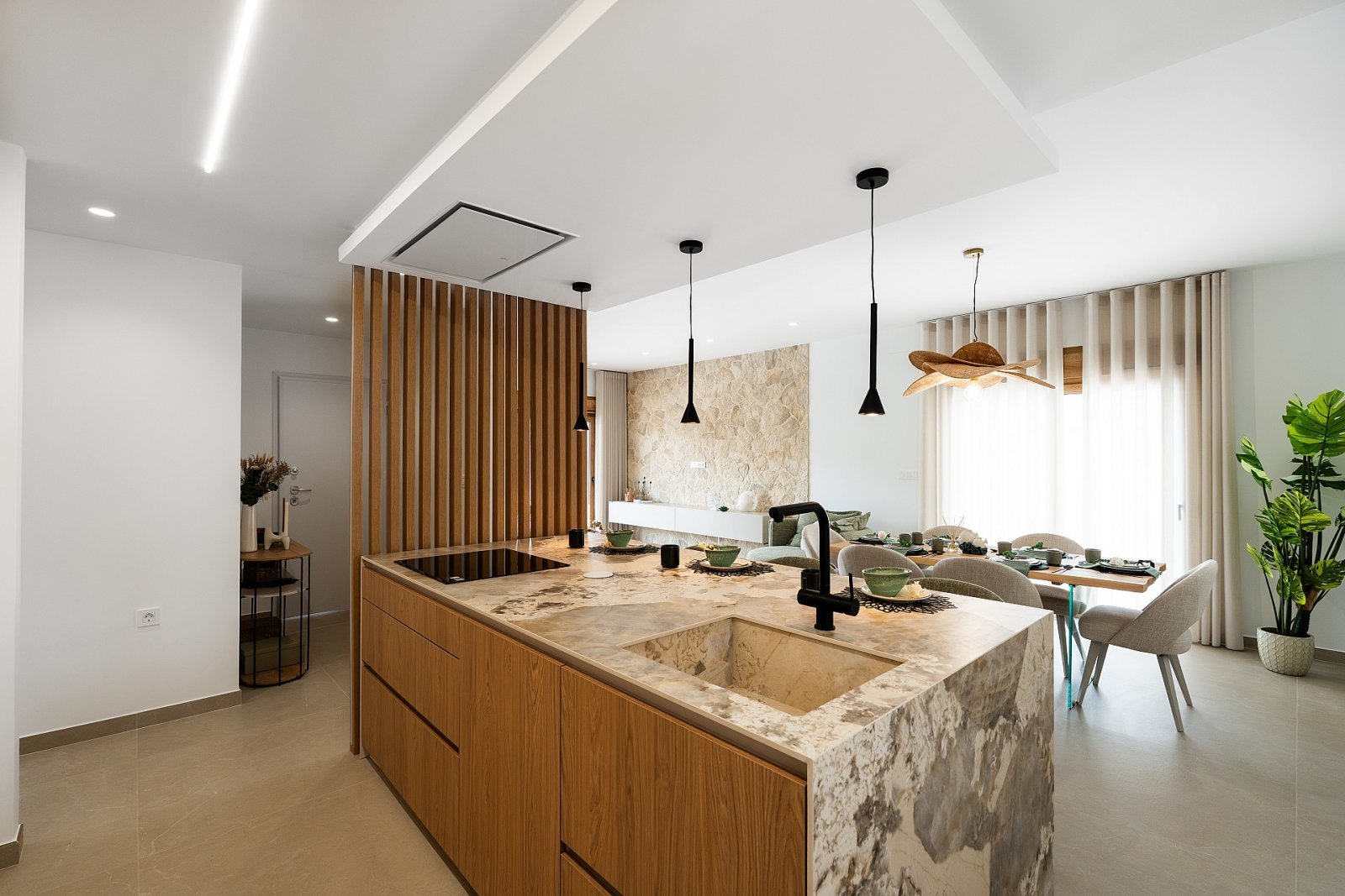 Stilvolle Villa mit Privatpool und Garage