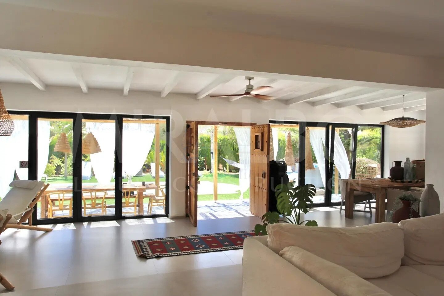***Charmante ibizenkische Villa Noa nur 5 Minuten vom Arenal entfernt***