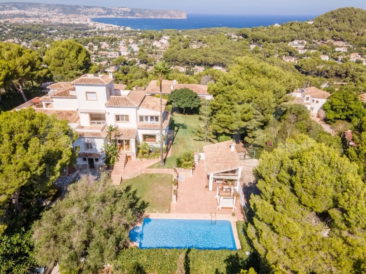 ***Schöne traditionelle Villa Serena mit fantastischem Blick***