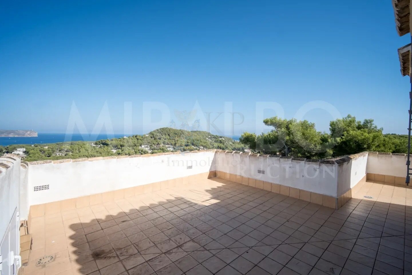 ***Schöne traditionelle Villa Serena mit fantastischem Blick***