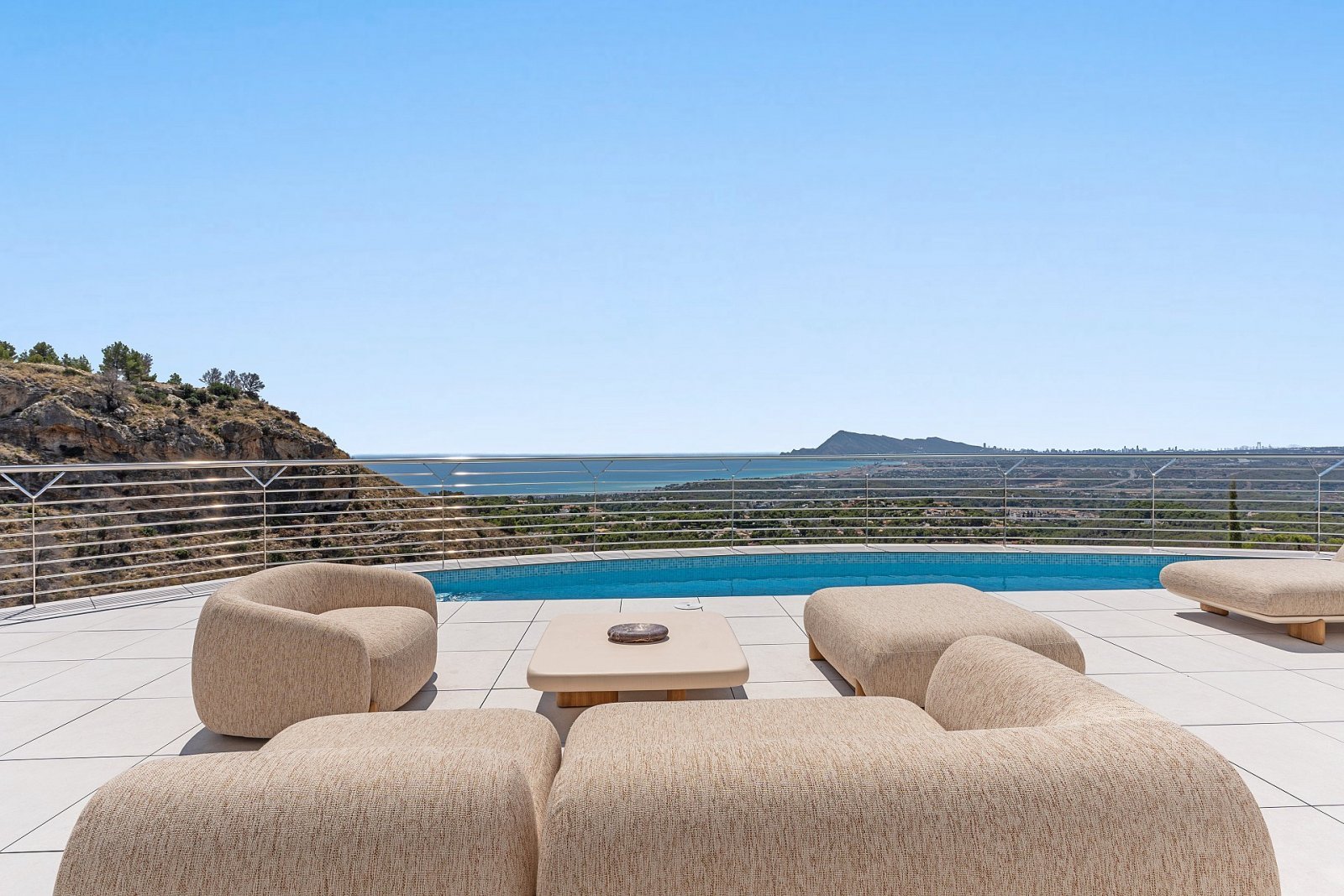 Exklusive Luxusvilla mit Meerblick