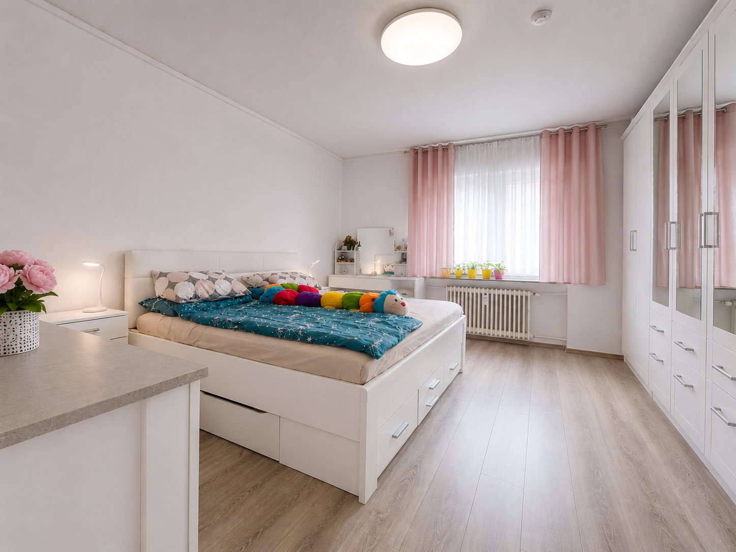 Erdgeschosswohnung mit Wintergarten und Garten